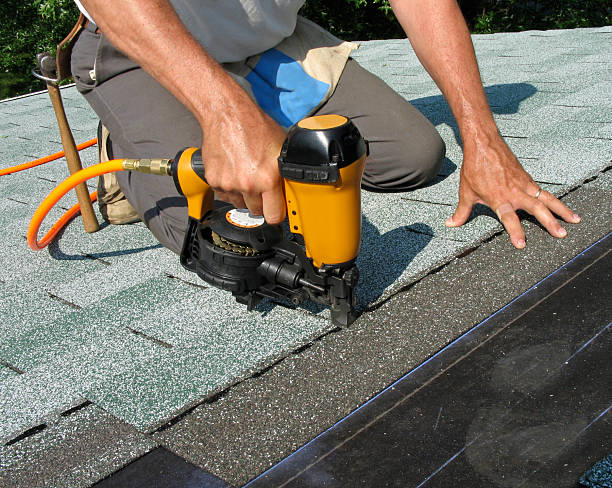 Best Roof Maintenance Services  in Cloverdale, VA